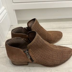 Vince Camuto Brown booties